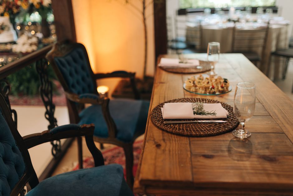 Welcome-Table Styling with a practical cleanup plan — celebrations · Weddings