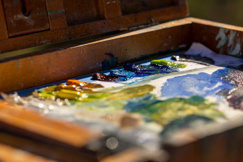 Painted Tote — shadow box handmade with a gallery-worthy finish — diy-creativity · Creative Projects