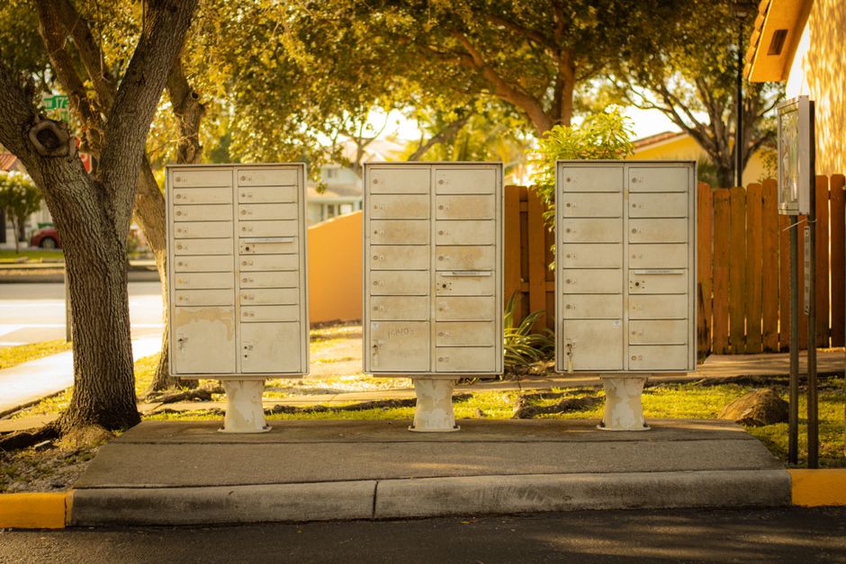 Mail Drop with hidden everyday storage — home · Organization