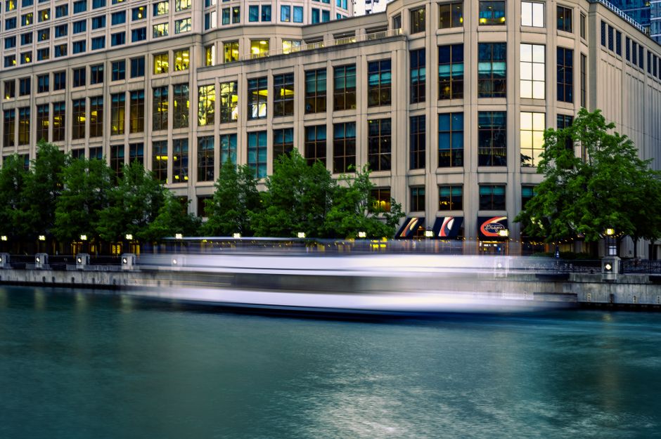 Chicago Riverwalk with a short nature break — travel · USA Travel