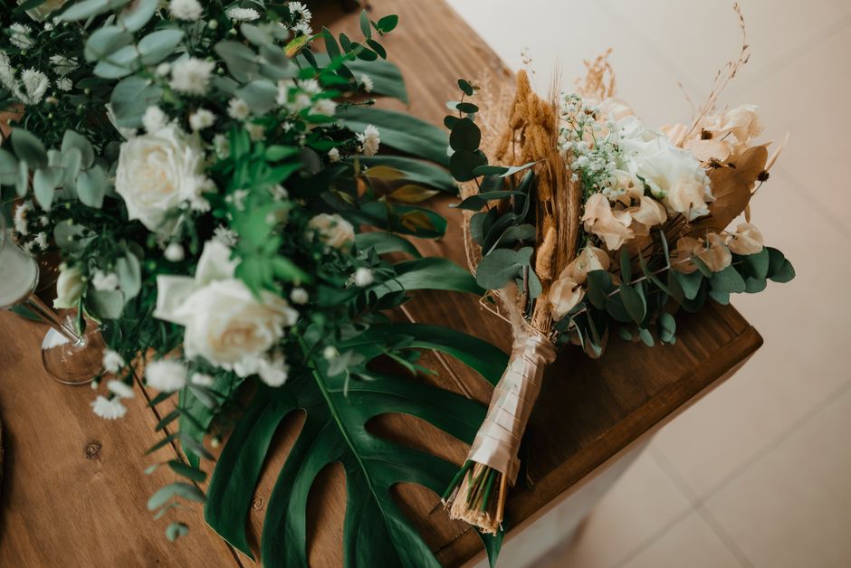 21 Leaf Centerpiece ideas for hosts running late