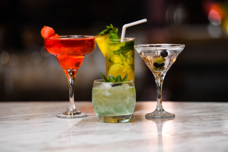 Sparkling Mocktail Bar around a statement cake — celebrations · New Year's