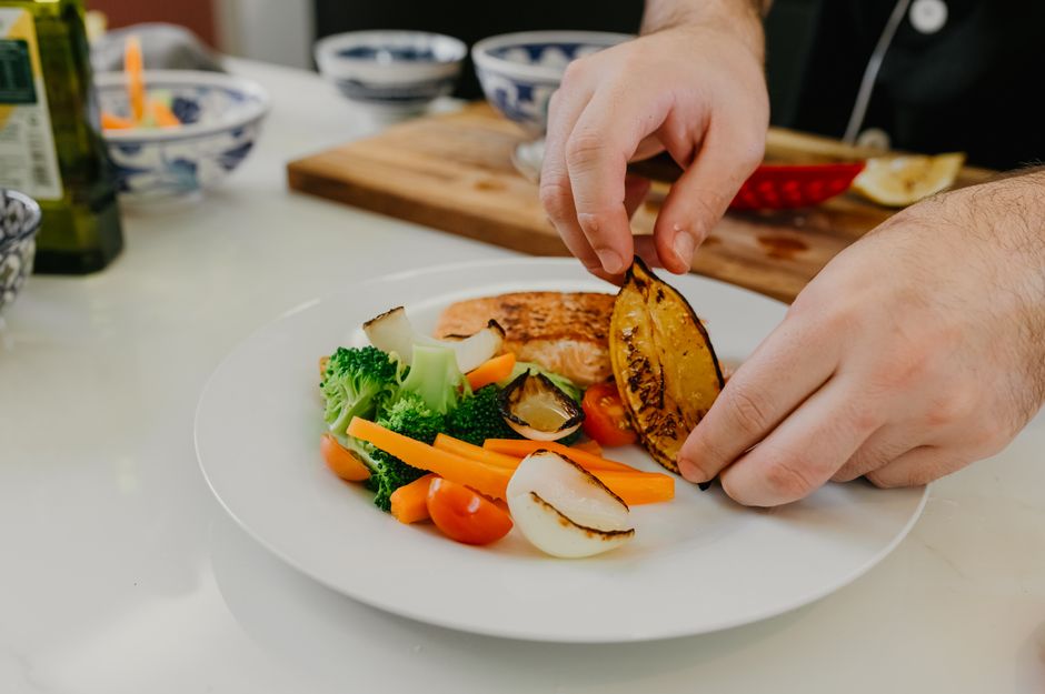 Vegetable-First Plate during a five-minute pause — wellness · Healthy Habits