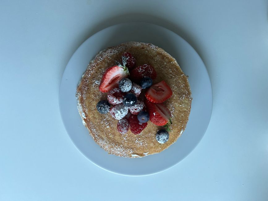 Blueberry Oat Pancakes for rushed weekday starts — food · Breakfast & Brunch