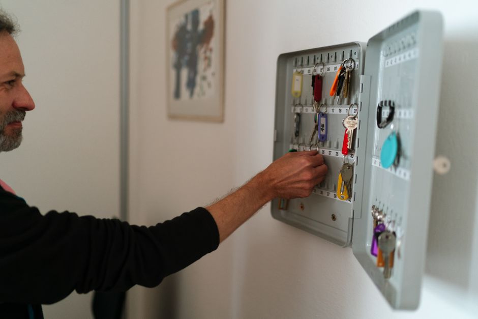 Pegboard Organizer using basic hand tools — home · DIY