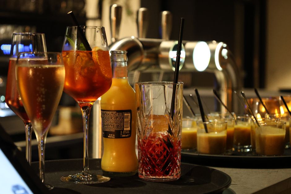 Sparkling Mocktail Bar for a late-afternoon gathering — celebrations · New Year's