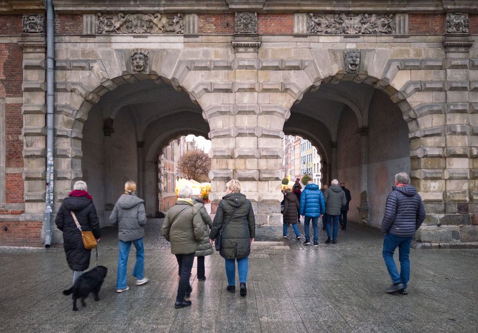 Audio Walking Tour for an off-season visit — travel · Solo Travel