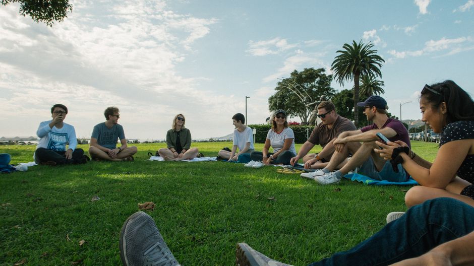 Park Meetup with a playful challenge — lifestyle · Social Life