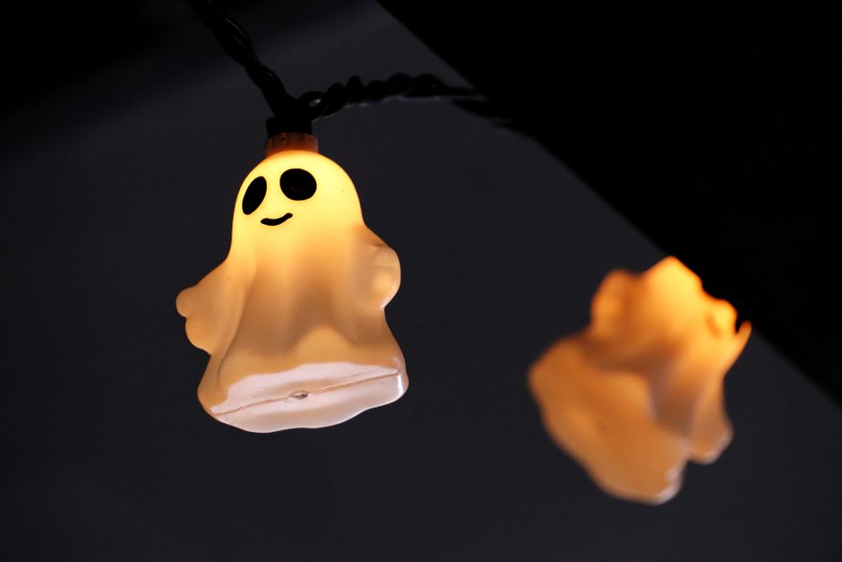 Ghost Garland around a music-led moment — celebrations · Halloween