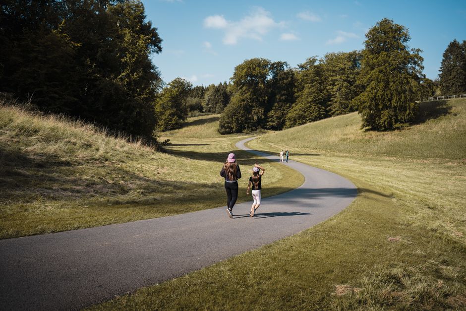 Future-Plans Walk for a weekend reset — lifestyle · Relationships