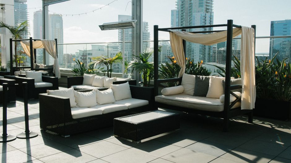 Outdoor Lounge for a budget-conscious host — celebrations · Parties