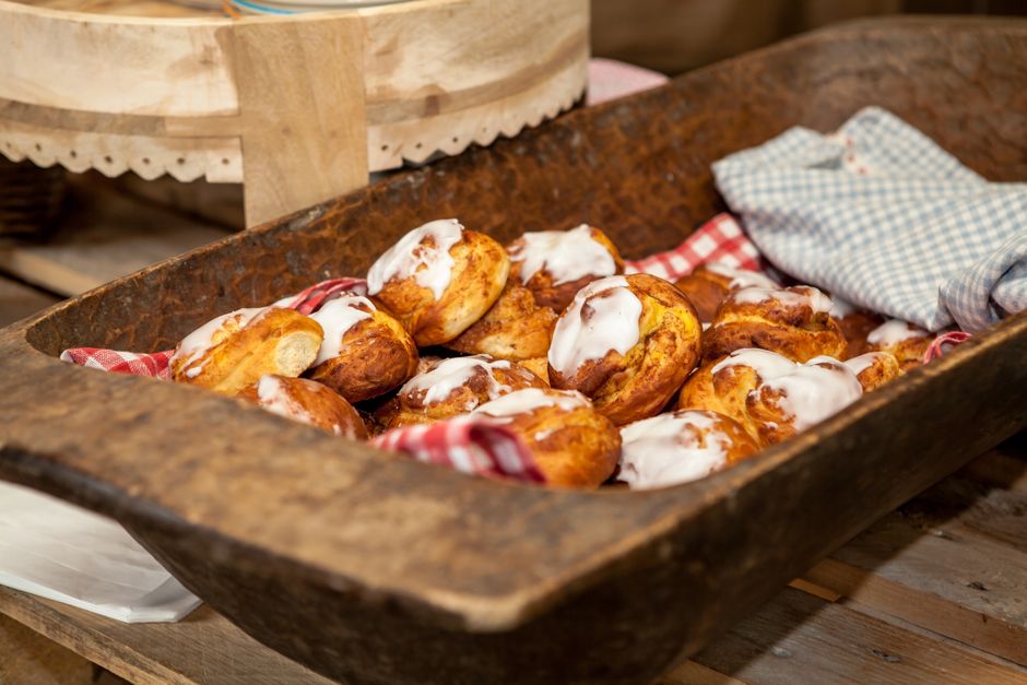Cardamom Buns with brown butter — food · Baking