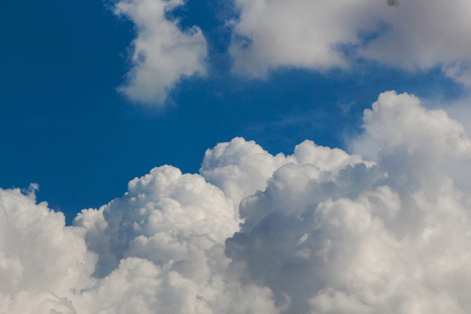 Cloud-Watching Pause for gentler end day — wellness · Mindfulness