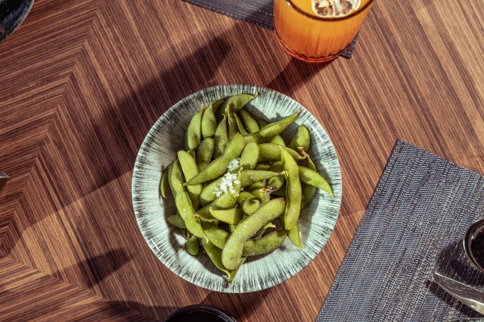 Crunchy Edamame Bowl for picnics park benches — food · Lunch Ideas