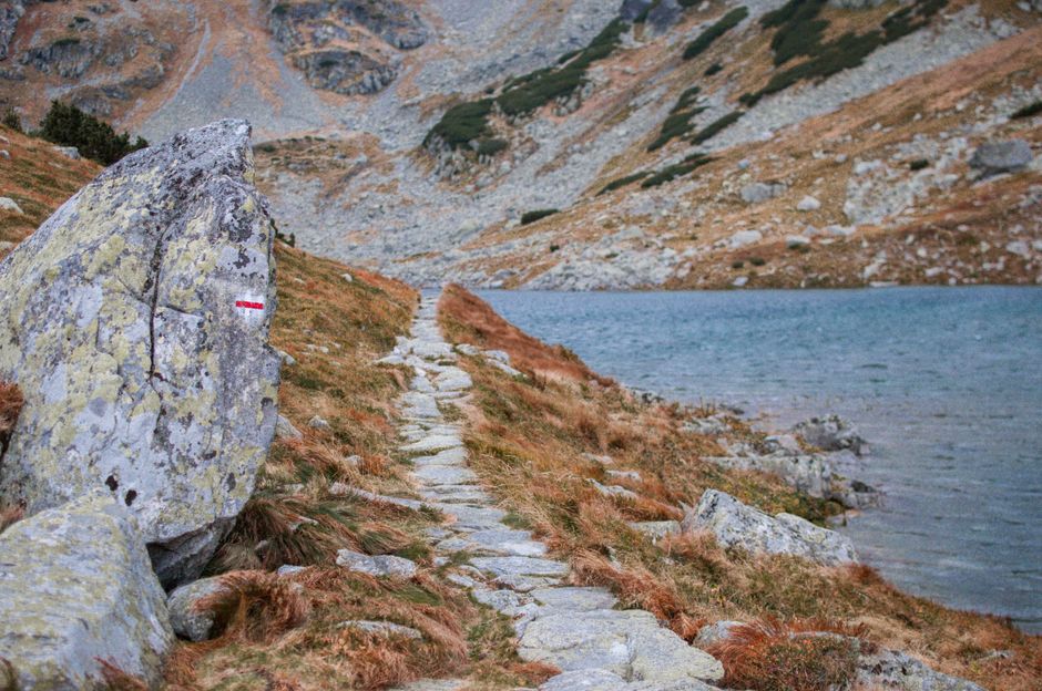 Lake Trail for a photo-focused outing — travel · National Parks