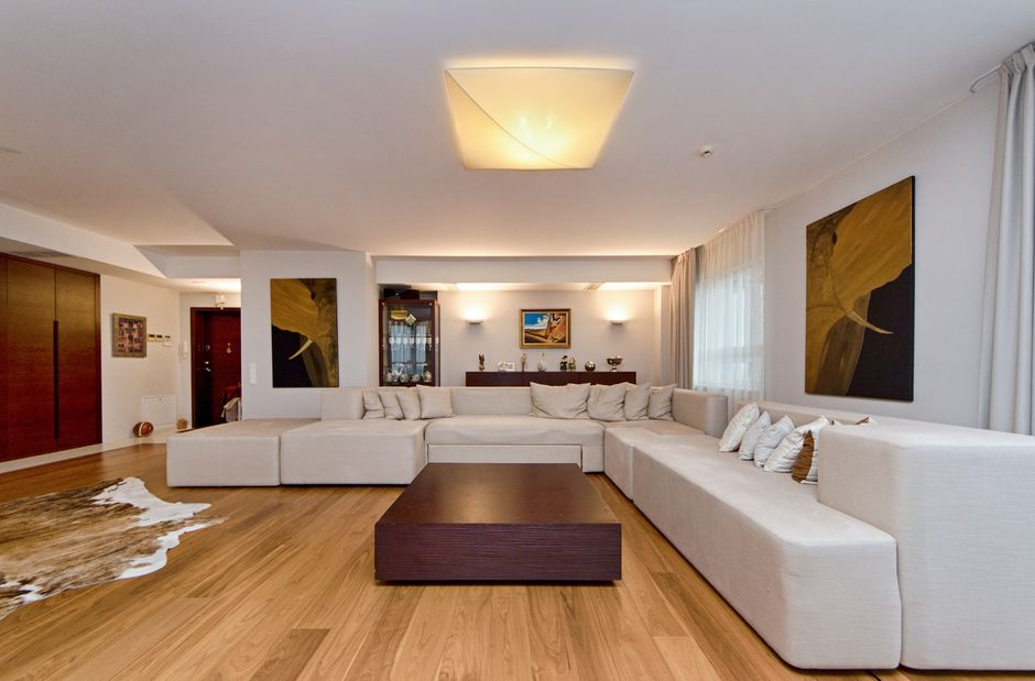 Sofa Layout with a soft curved silhouette — home · Living Rooms