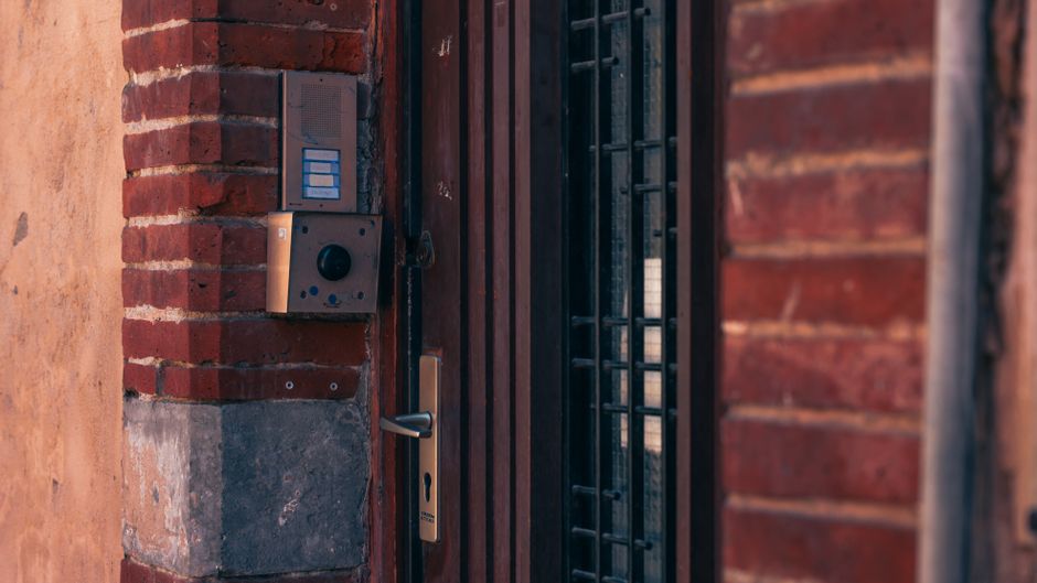 Door Sensor with a compact gadget setup — smart-life · Smart Home