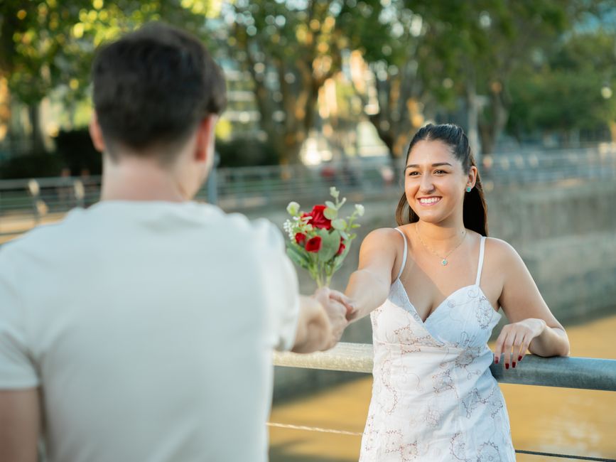 Bookstore First Date around a simple personal ritual — lifestyle · Dating