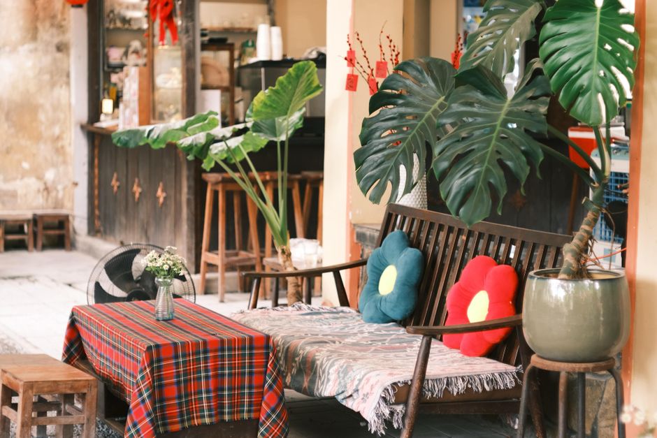 Welcome-Table Styling with a DIY finishing piece — celebrations · Weddings