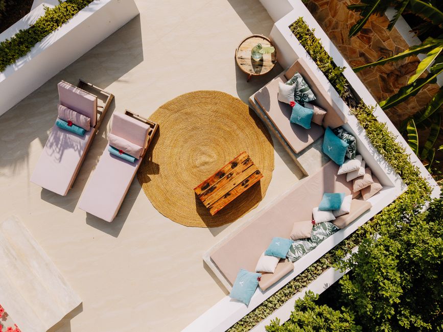 Patio Rug with woven texture — home · Garden & Outdoor