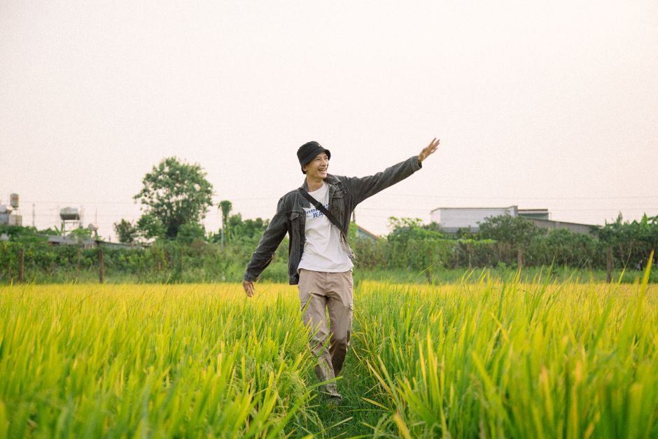 Favorite-Song Walk for a quiet weekend — wellness · Feel-Good Activities