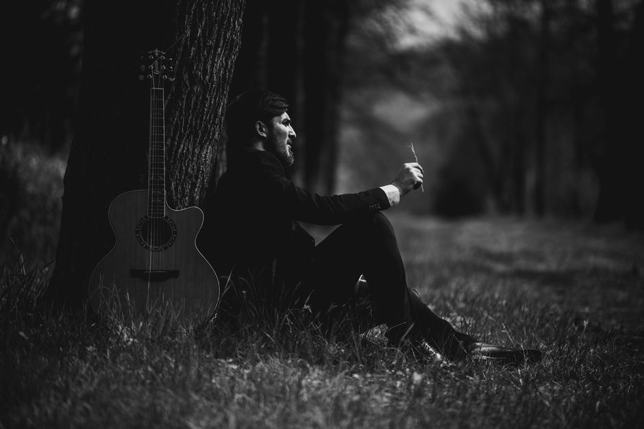 Quiet Music Break after a busy meeting after a busy meeting — wellness · Relaxation