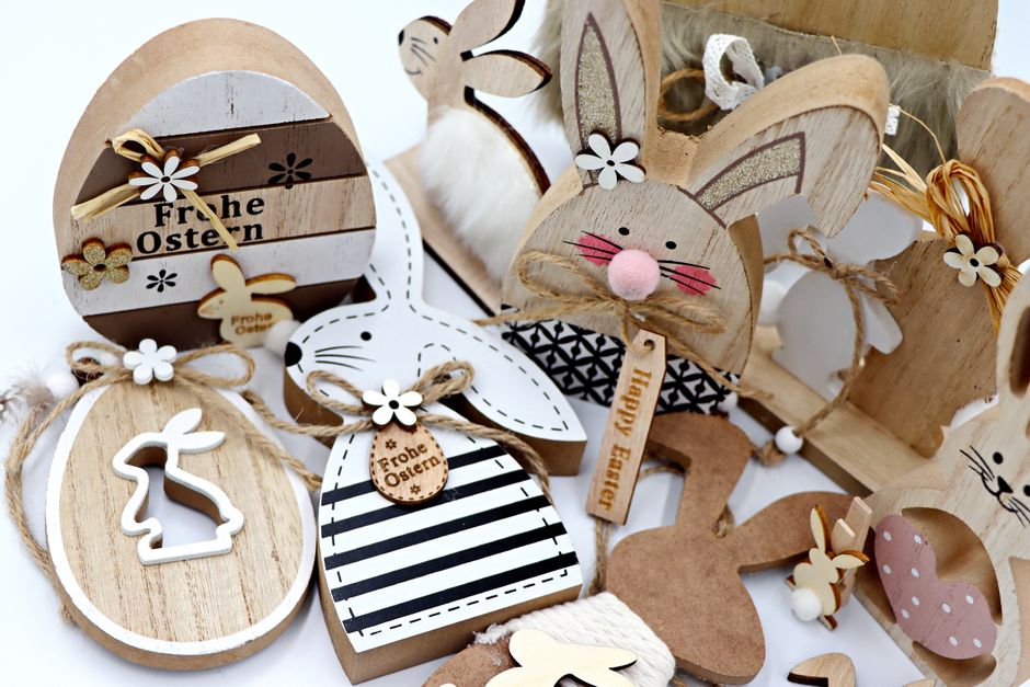 Paper bunny-ear place cards