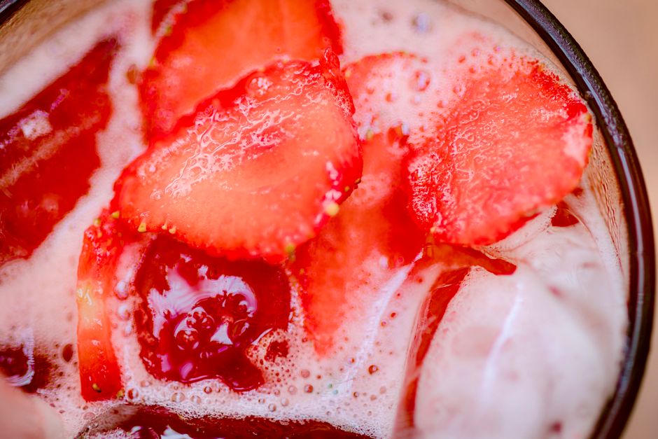 Sparkling Mocktail Bar around a family tradition — celebrations · New Year's