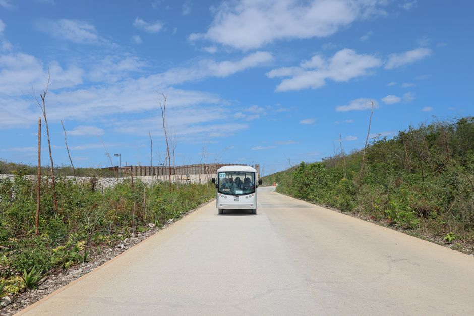 Scenic Shuttle with a local-only flavor — travel · National Parks