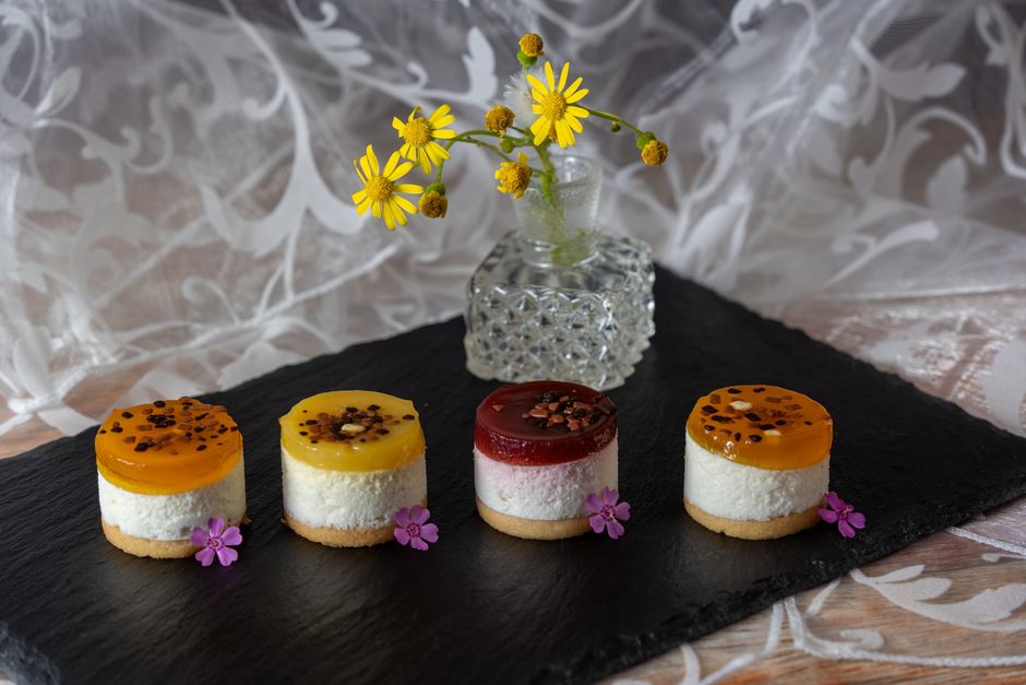 Pie Tasting Board for a modern minimalist party — celebrations · Thanksgiving