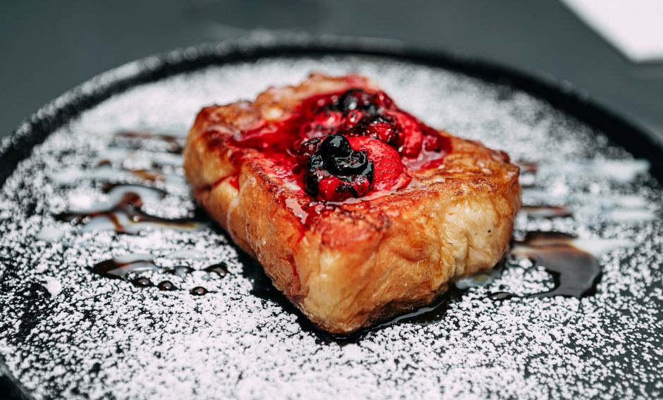 Cinnamon French Toast for a brunch buffet — food · Breakfast & Brunch