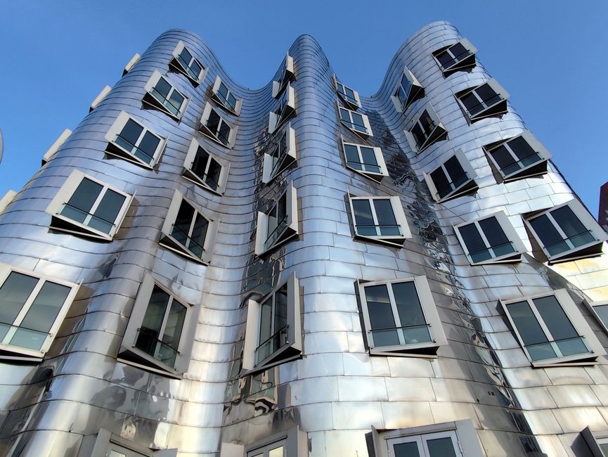 Architecture Walk for a weekend without rushing — travel · City Trips