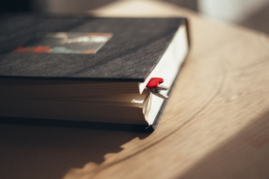 Travel Memory Page using thrifted fabric — diy-creativity · Journaling