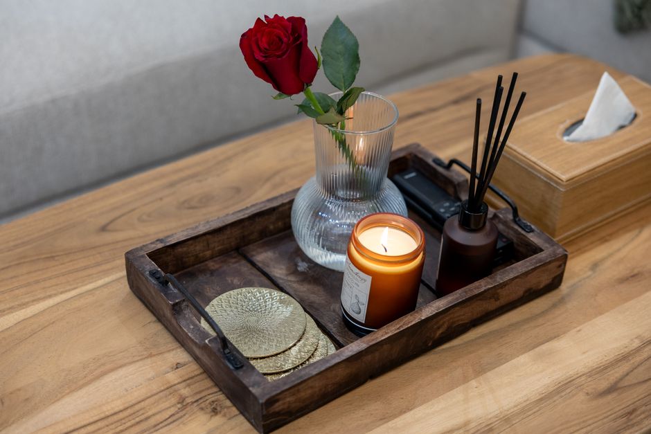 Wooden Tray with a natural texture — home · DIY