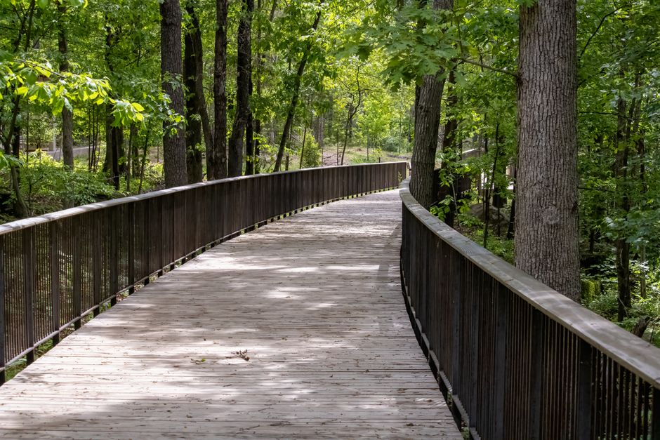 Lake Trail near a signature landmark — travel · National Parks
