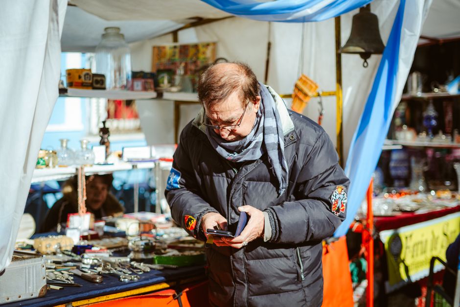 Market Color Hunt using leftover materials — diy-creativity · Photography