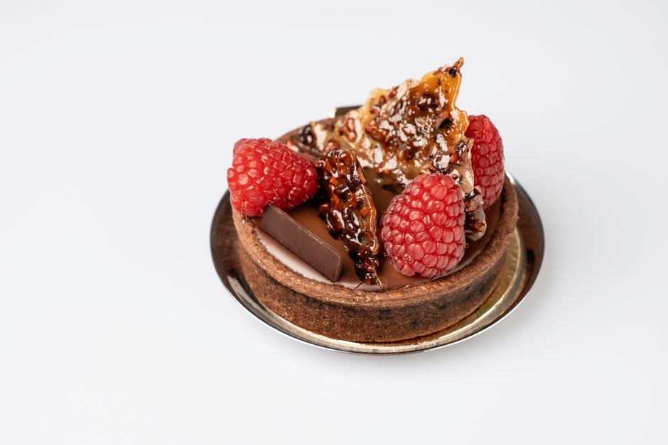 Chocolate Hazelnut Tartlets for bakery style weekends — food · Desserts