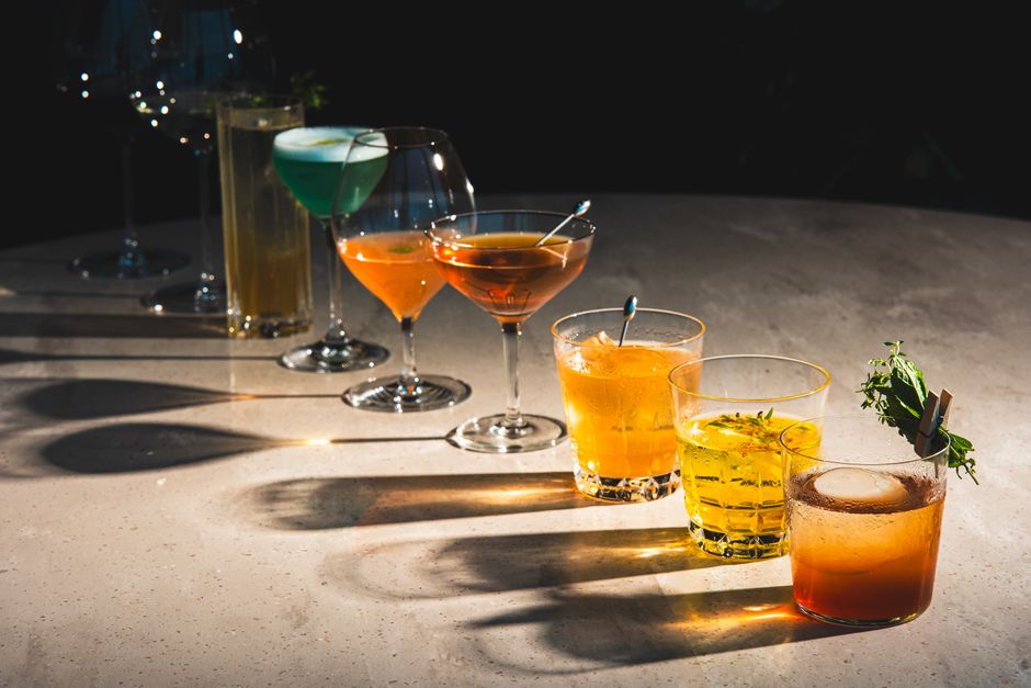Craft-And-Cocktail Evening around a mini tournament — entertainment · Party Ideas