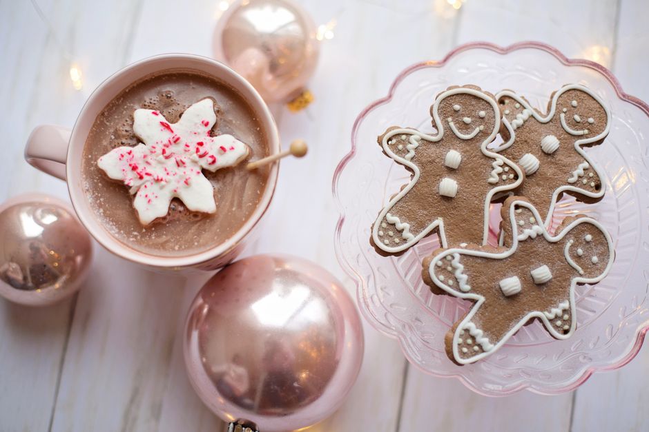 Hot Cocoa Bar for a mixed-age crowd — celebrations · Christmas