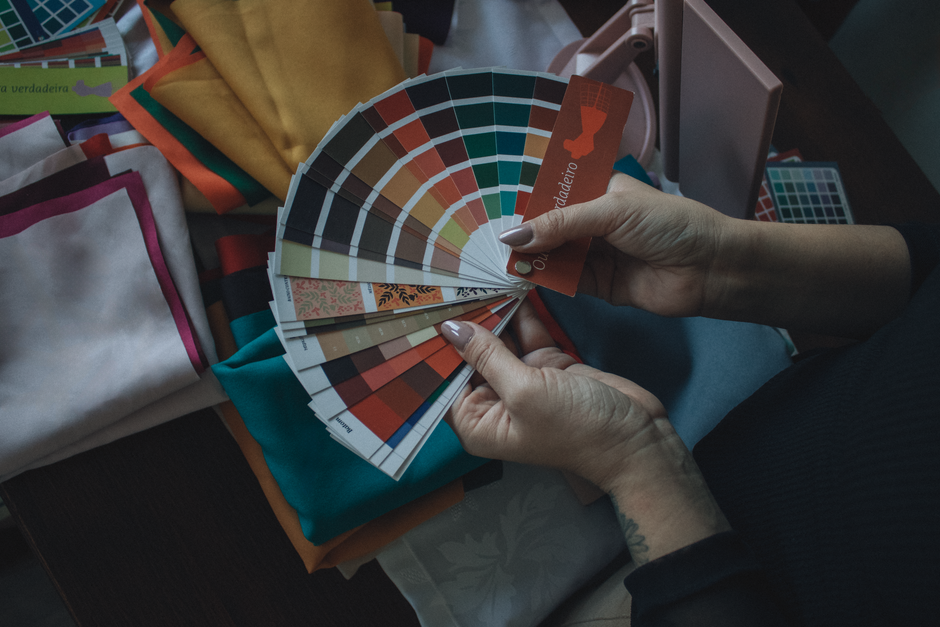 Mood Color Chart with a hand-lettered element — diy-creativity · Journaling