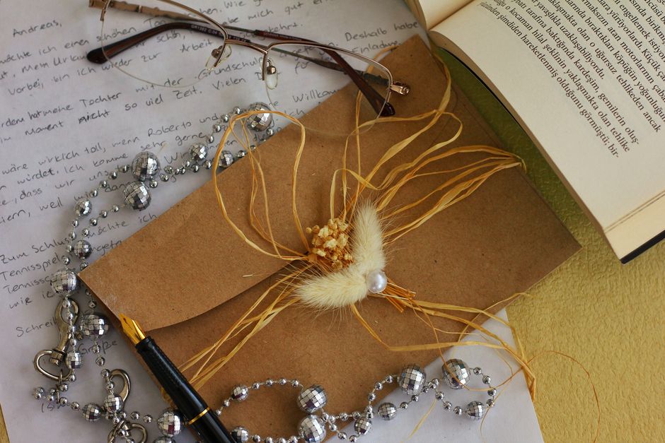 Handwritten Coupon Book for blank journal page — diy-creativity · DIY Gifts