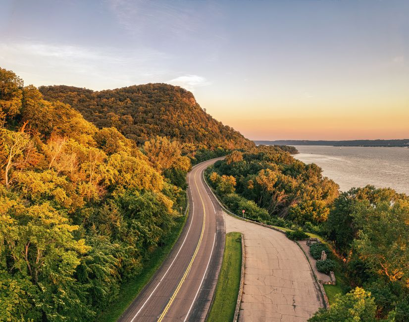 Scenic Byway near a historic landmark — travel · Road Trips