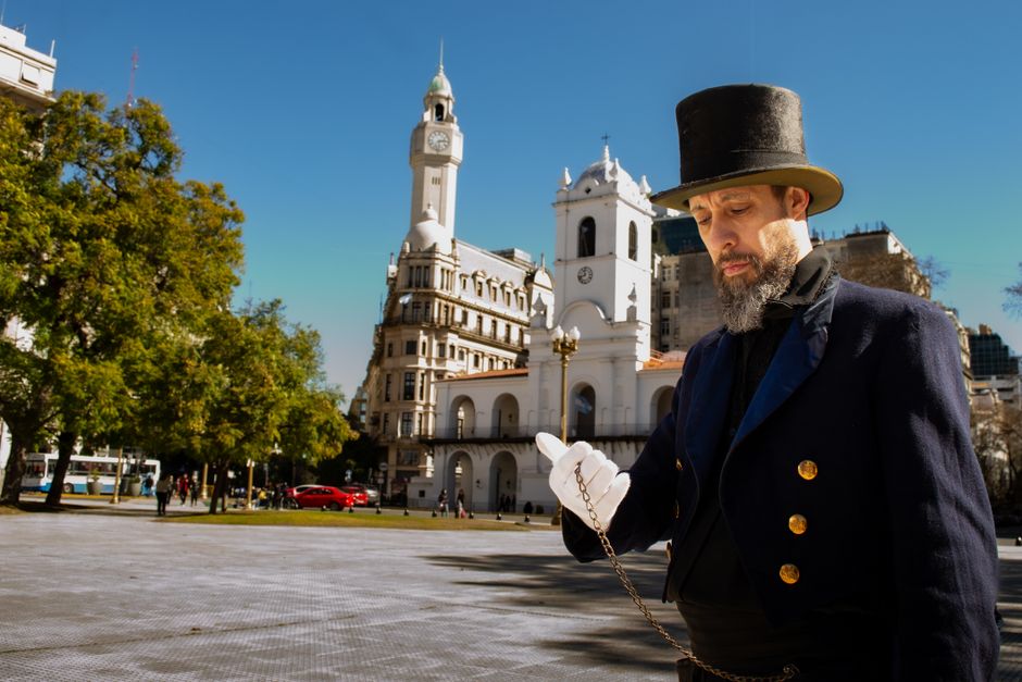 Audio Walking Tour with a short walking route — travel · Solo Travel