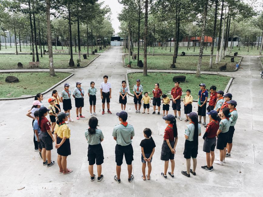 Storytelling Circle for a group that likes variety — entertainment · Family Fun