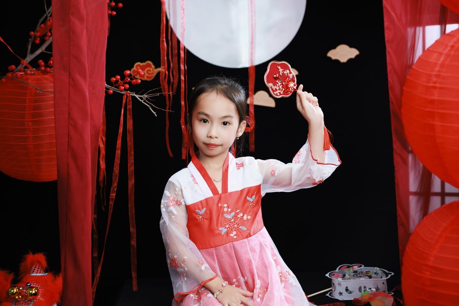 Costume Photo Corner with a memory-making detail — celebrations · Halloween
