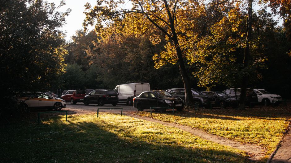 Task Parking Lot for a low-pressure meetup — lifestyle · Productivity