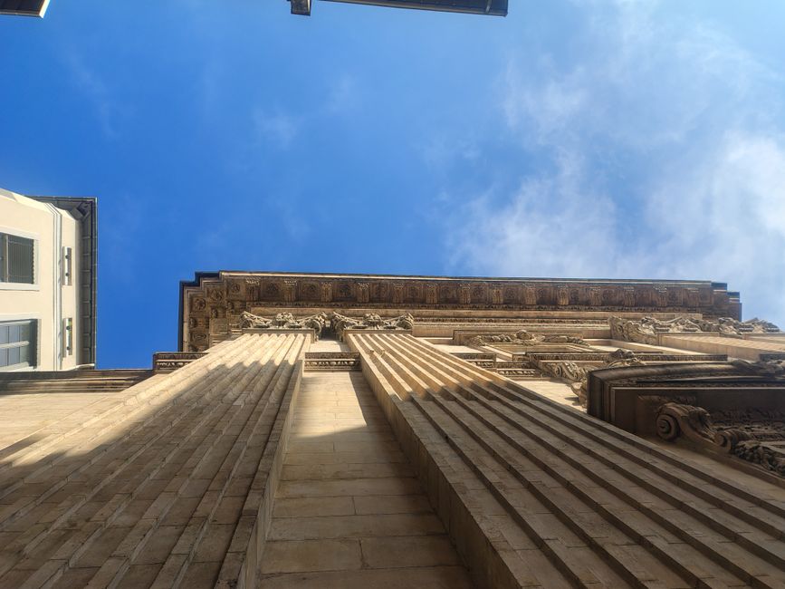 20 Self-Guided Architecture Walk ideas worth adding to a real itinerary