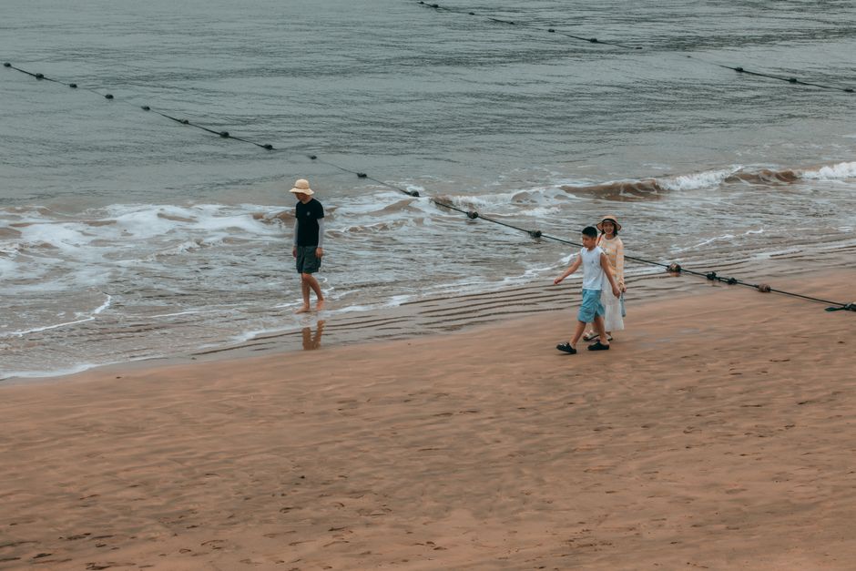 Beach Stroll during a weekend morning — wellness · Walking & Outdoor