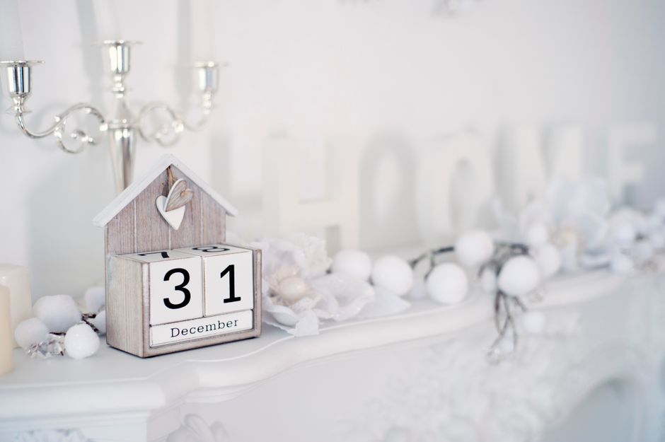 memory-making new year's touches worth keeping for a photo-friendly table — celebrations · New Year's