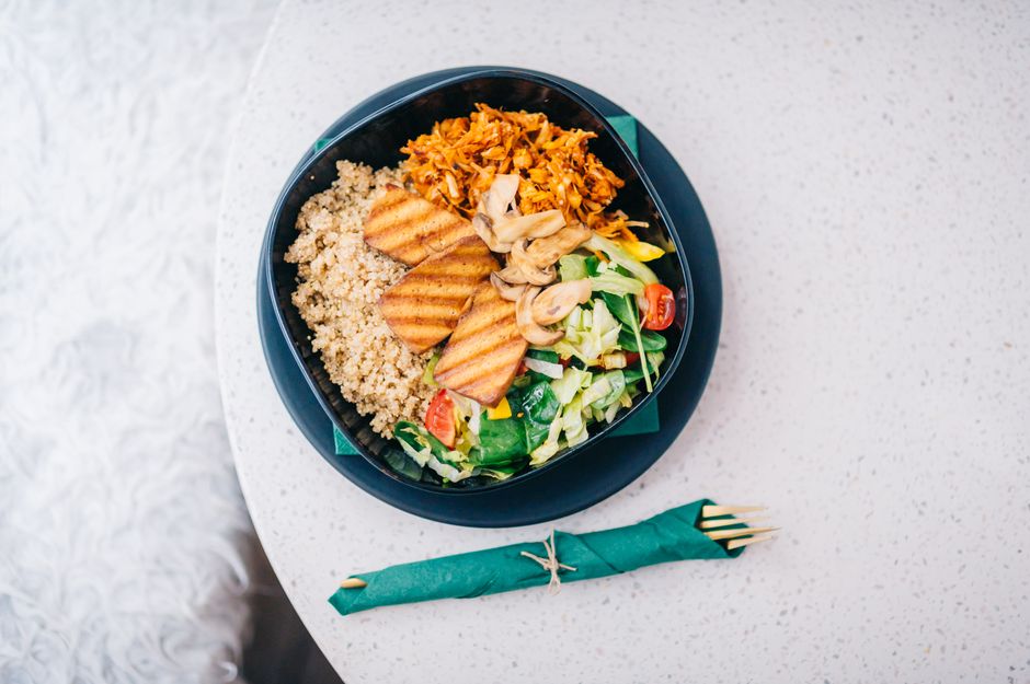 Greek Quinoa Bowl with crunchy chickpeas — food · Lunch Ideas